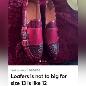 Men. Burgundy Loafers